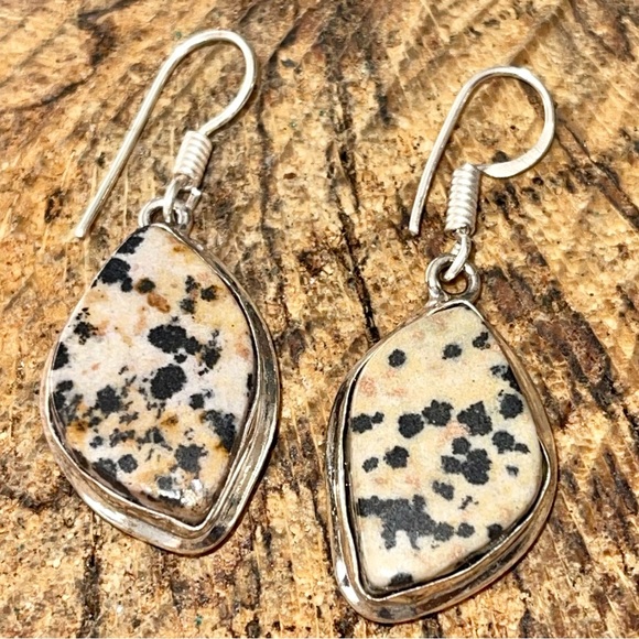 Dalmatian Stone Earrings 1 1/2” - Picture 4 of 7